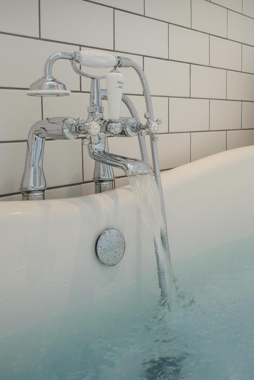 טרברט Kirklea Island Suites מראה חיצוני תמונה